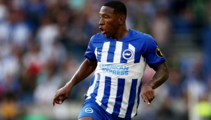 澳洲幸运10分析-记者：曼联和米兰都有意埃斯图皮尼安，曼联已经接触球员