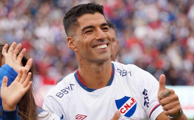 luis-suarez-firmo-contrato-nacional.jpg